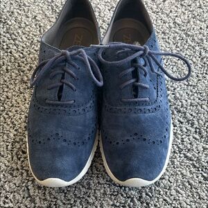 Cole Haan Navy Suede Wingtip Oxfords with White Sole size 8.5